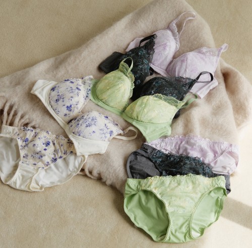 アモスタイル バイ トリンプ｜新着アイテム｜天王寺ミオ